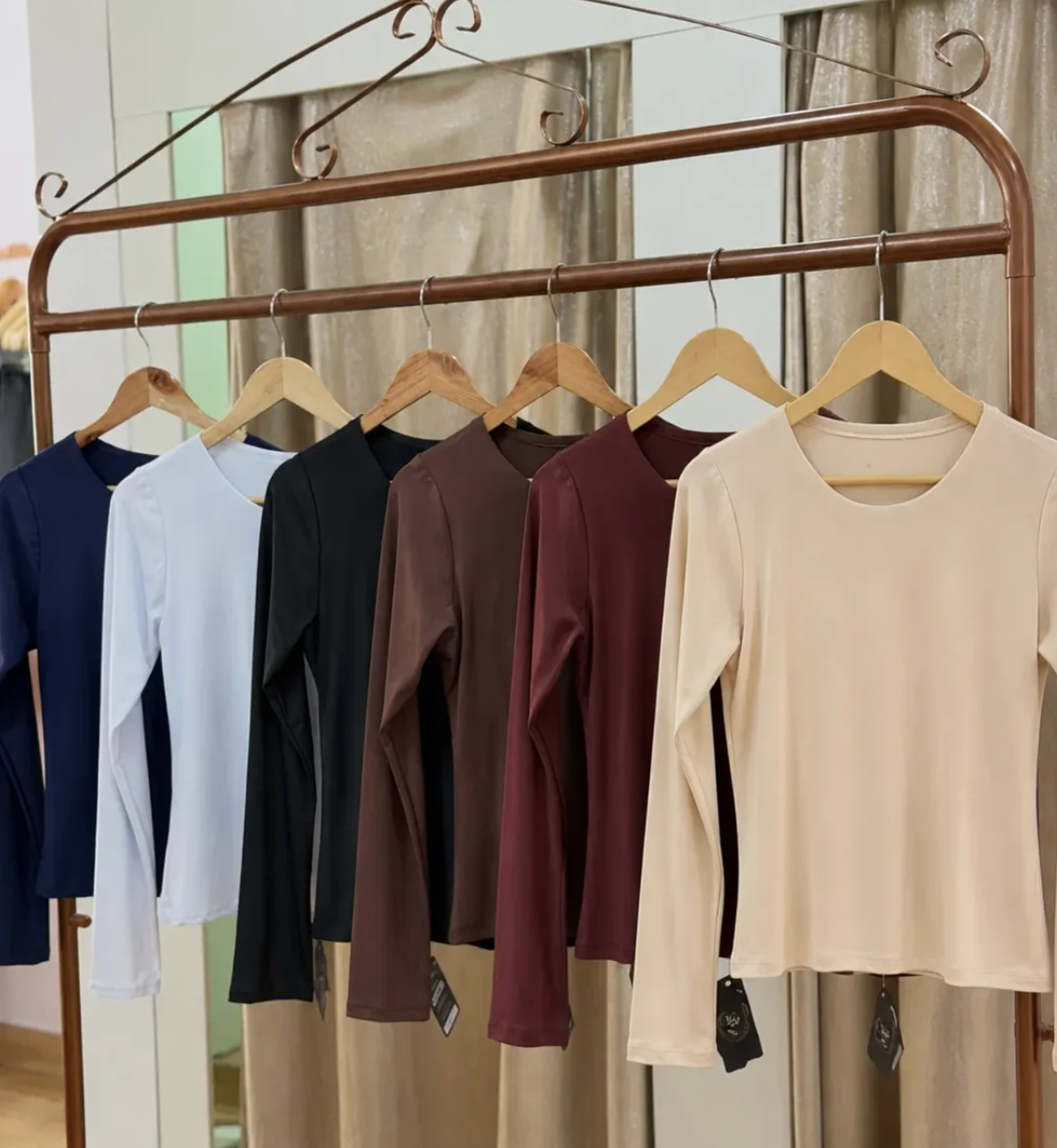 Blusa Manga Longa Gola U Suplex Premium inverno Único *Pacote: R$ 23 *Atacado: R$ 25
